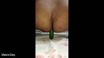 Desi indian aunty playing Cucumber video