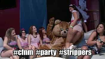 DANCINGBEAR - Wild Bachelorette Party Goers Going Crazy For The Bear! video