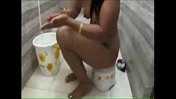 Desi Aunty Mona Taking Shower In Hotel Shower video